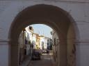 Quinto - Vista de la calle que arranca desde el arco de San Roque, Junio de 2000